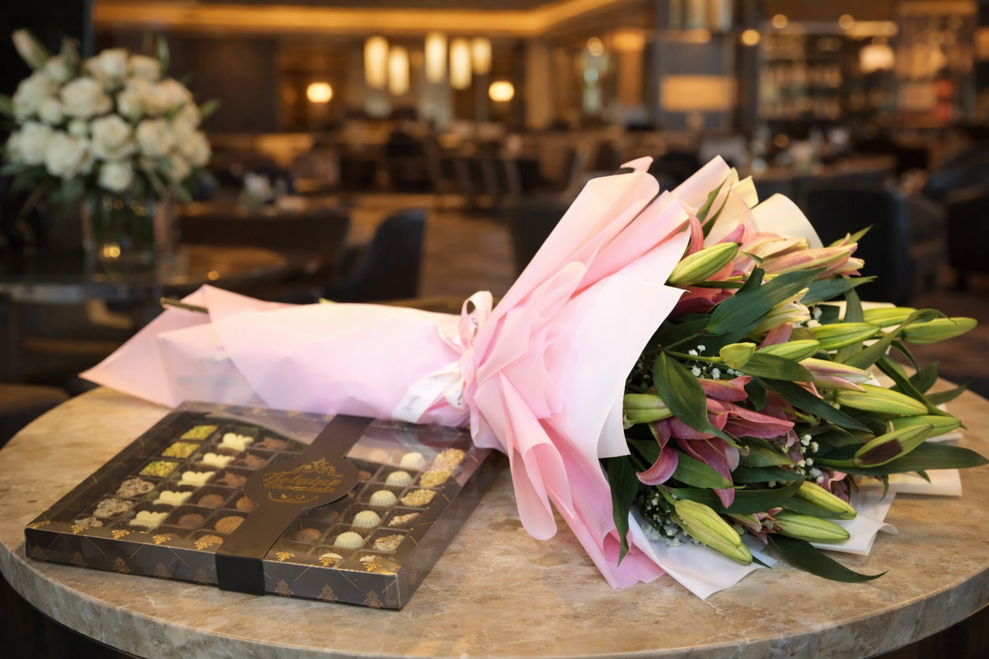Lilly bouquet with box chocolate